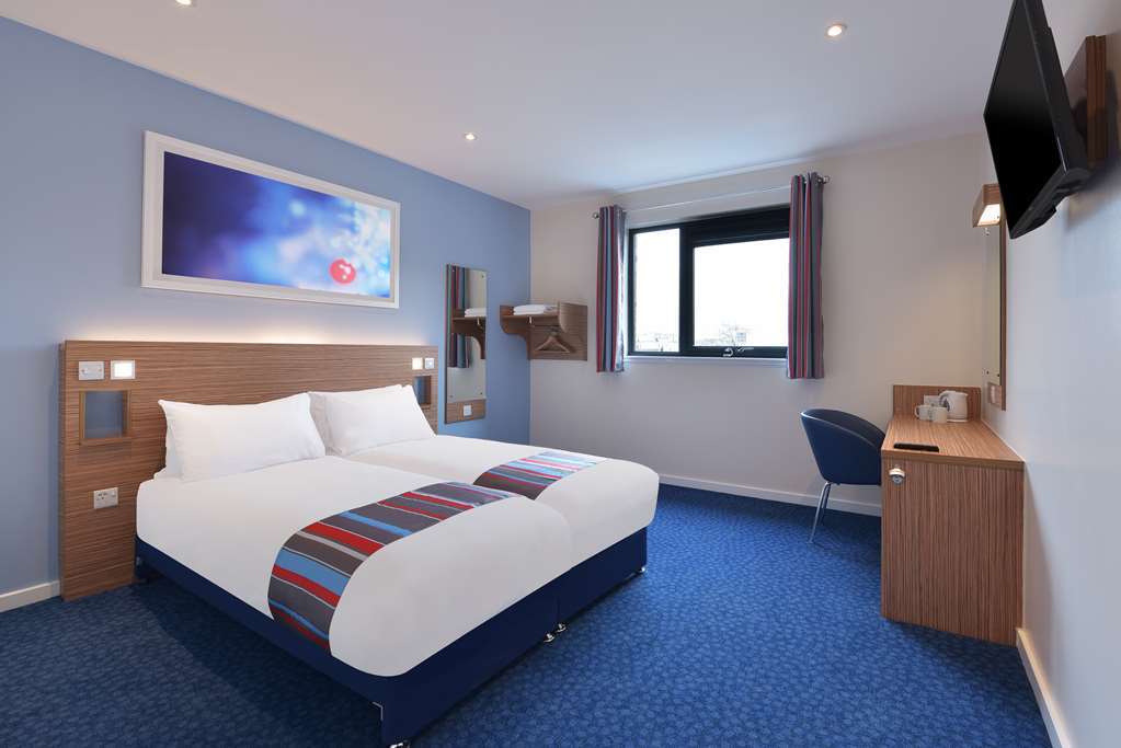 Travelodge Bath Central Pokoj fotografie